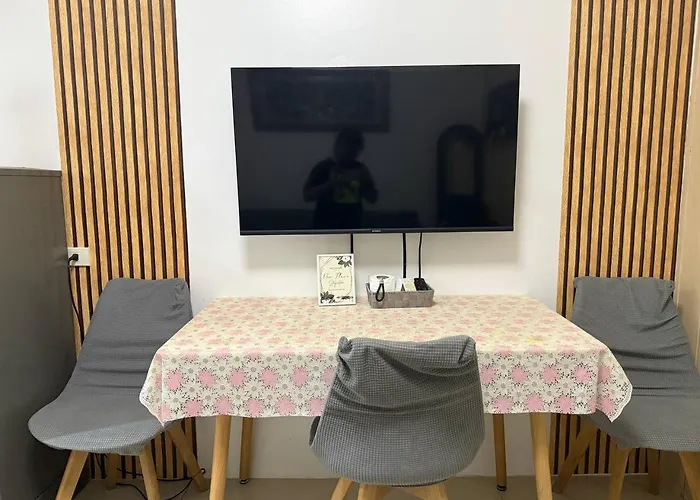 Aparthotel Sea Residences Affordable Staycation Near Moa - By Rose *